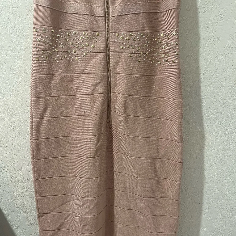 Formal Dresses - Picture 6 of 7